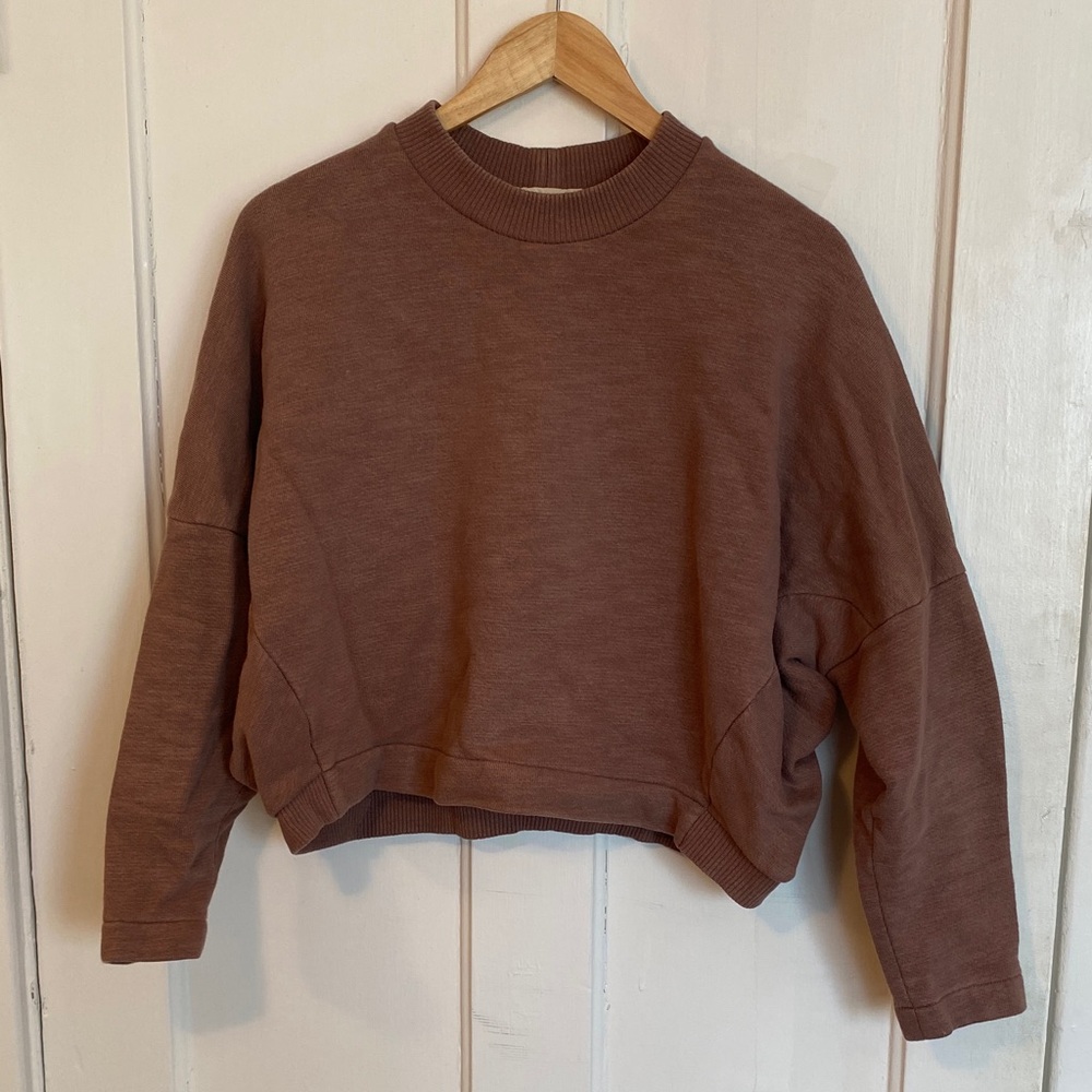 Cropped Hoi Bo Sweatshirt